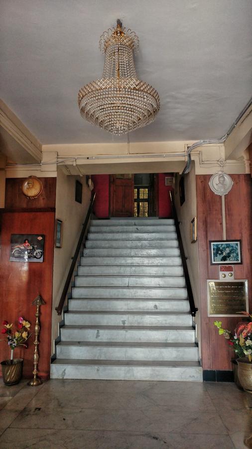Ymca Tourist Hostel 심라 외부 사진