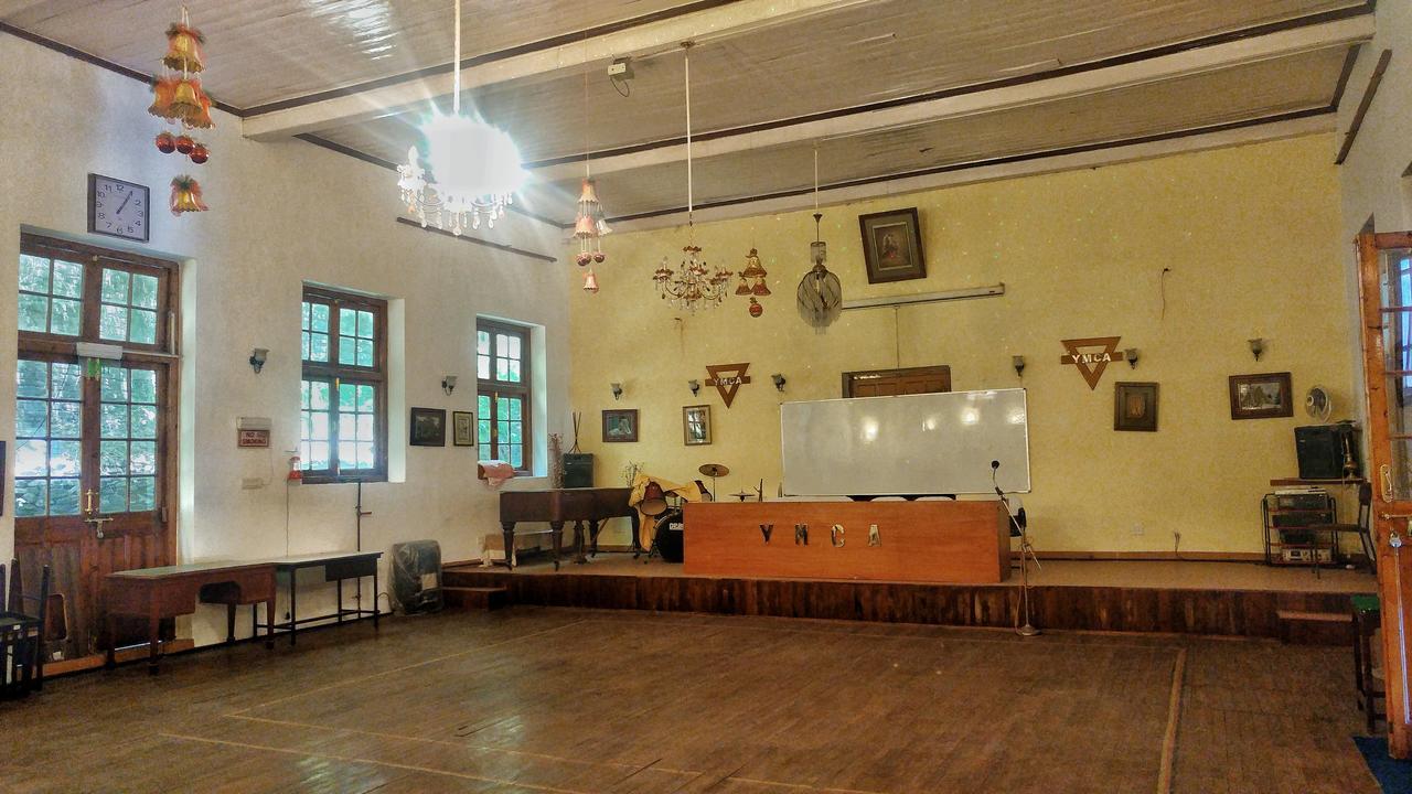 Ymca Tourist Hostel 심라 외부 사진
